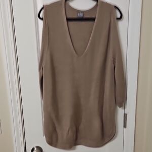 New York And Company Tan V-Neck Open Shoulder Sweater